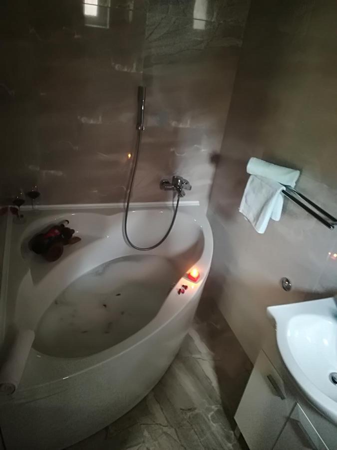 Apartment Nela Baška Voda Εξωτερικό φωτογραφία